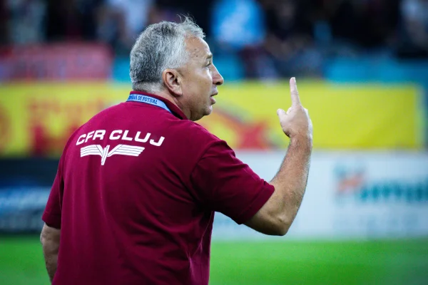 SuperLiga: Dan Petrescu, după remiza cu FCSB: Îmi pare rău că arbitrul a stricat meciul şi a dat un roşu. Meritam victoria sută la sută!
