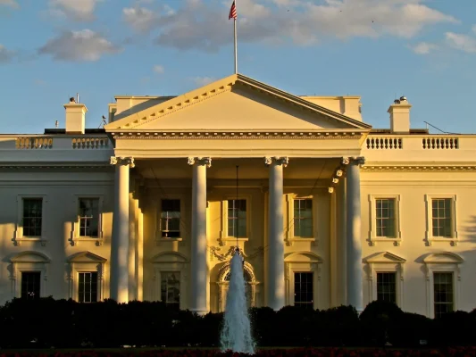 Administraţia Trump cere Curţii Supreme să îi permită să desfiinţeze Departamentul Educaţiei