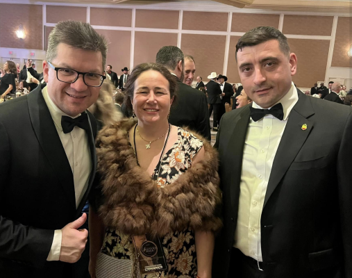 Dominic Fritz cere demiterea imediată a deputatului AUR Mihail Neamțu fruntea Comisiei de Cultură a Camerei Deputaților, după ce acesta a publicat o poză trucată cu Oana Țoiu, noul ministru de Externe