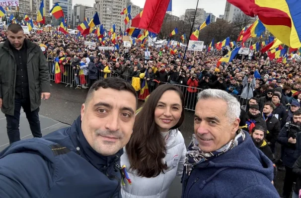 „Partidele extremiste au preluat inițiativa: fac jocul, atacă și șutează la poartă”. Traseul politic al României cu George Simion președinte