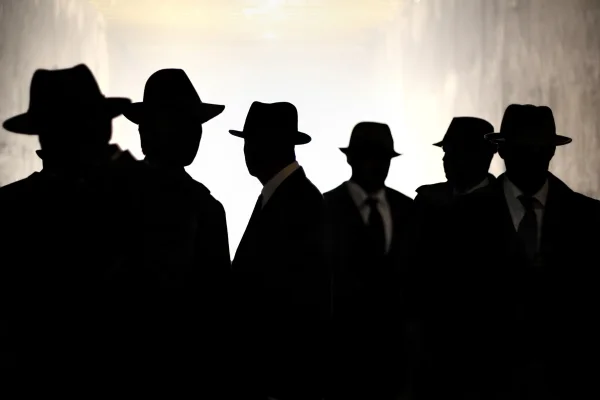Atacul israelian asupra Iranului, o nouă demonstraţie a capacităţilor Mosad / Agenția israeliană de spionaj a „desfăşurat în secret sisteme de arme şi tehnologii sofisticate ascunse în vehicule”