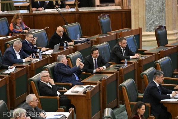 Parlamentarii chiulangii, loviți la buzunar. 5% din indemnizația brută, amenda pentru absență. Diurna, tăiată pentru lucrul online