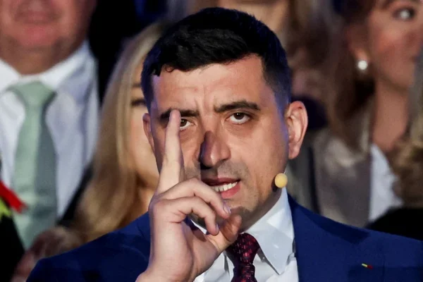 George Simion, mesaj plin de frustrare la adresa Maiei Sandu: „Victoria noastră a fost furată. E timpul ca prietena lui Macron să fie și ea înfrântă”
