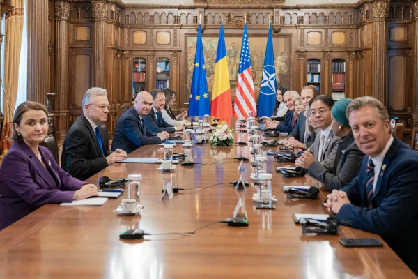 Bolojan, după vizita delegației americane: Am convenit să dezvoltăm Parteneriatul Strategic