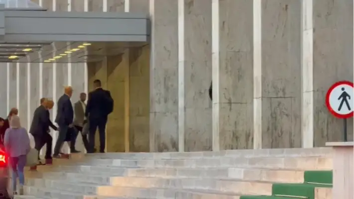 Viktor Orban a ajuns la Guvern, unde are o întâlnire cu Ilie Bolojan. La discuții participă și Kelemen Hunor