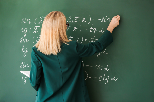 Program de guvernare/Creşterea valorii numărului de ore de activităţi didactice în învăţământul preuniversitar