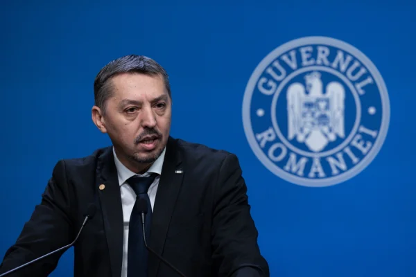 Daniel David spune că nu susține o disciplină numită educație sexuală în programa școlară. Ce argumente a adus ministrul