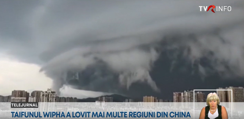 VIDEO | O jurnalistă din Hong Kong abia se ține pe picioare în mijlocul taifunului Wipha