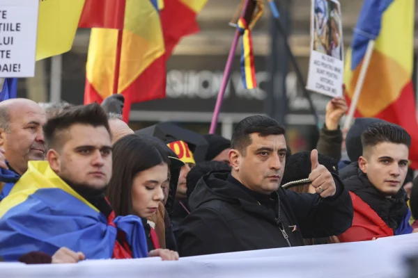 AUR a protestat pentru reluarea turului al doilea al alegerilor prezidențiale în București