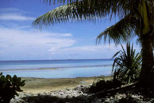 Statul Tuvalu, cel mai expus riscului de creștere a nivelului mării. Mai mult de o treime din populație a solicitat vize pentru Australia