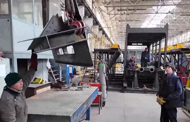 România pierde trenul. Fabrica Astra Arad, reprofilată pe construcția de tramvaie din cauza lipsei de cereri
