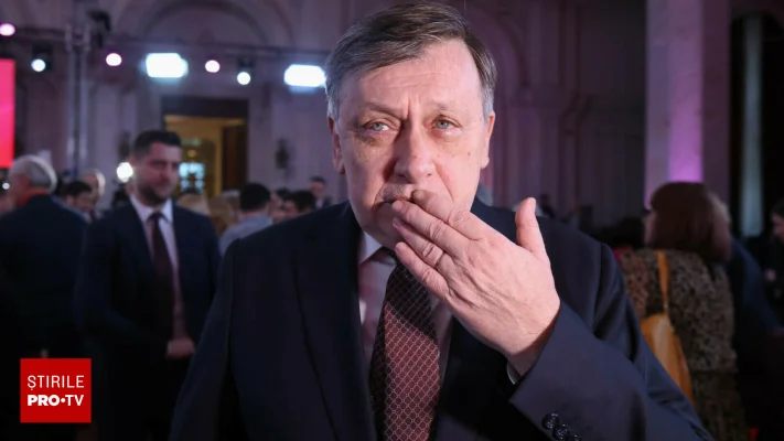 CNSAS: Crin Antonescu a dat o declarație la Securitate în 1988 despre un coleg profesor. „L-am acoperit pe prietenul meu”