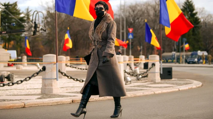 Plecare de la Cotroceni după 20 de ani. Pesonajul cheie al Administraţiei Prezidenţiale care a ales să nu lucreze cu Nicuşor Dan