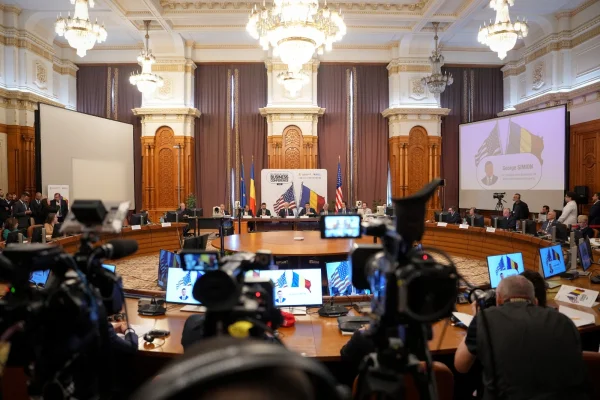 George Simion promite relansarea Parteneriatului Strategic cu SUA, dacă va fi ales PREȘEDINTE / „Rămân optimist în privința Visa Waiver”