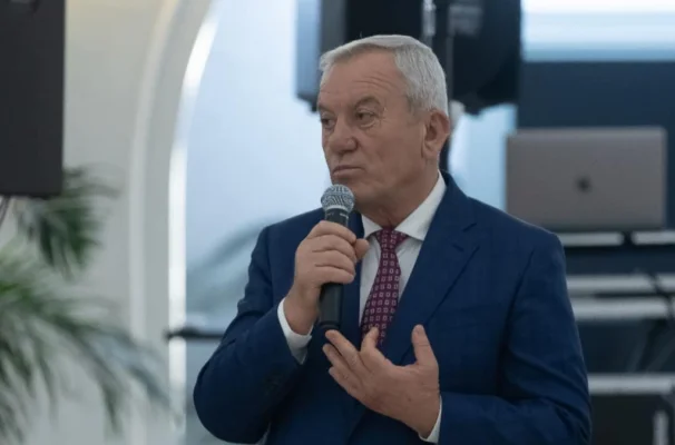 Constantin Toma: „La viitoarele alegeri, PSD-ul nu ştiu dacă va mai face 10% / Obligatoriu cu feţe noi, deci lumea s-a săturat, dar s-au săturat membrii de partid”
