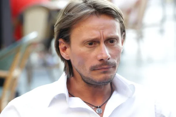 Video
Marius Manole critică dur decizia USR și o susține pe Lasconi: „Am stat în ploaie pentru USR. Dar ce a făcut e nepermis”