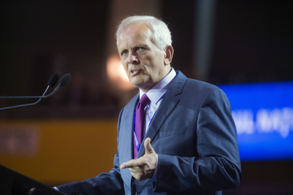 Theodor Stolojan: Singura soluție reală, creșterea TVA cu cât e nevoie și renunțarea la celelalte măsuri. Când s-ar reduce din nou TVA