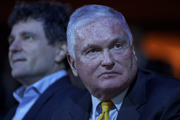 Noua purtătoare de cuvânt al Guvernului, contestată de un fost ambasador al SUA: „E o RUȘINE”/ Dogioiu i-a numit „cimpanzei” pe TRUMP și JD Vance