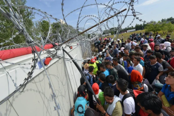 Ungaria a fost condamnată la CEDO pentru expulzări colective de migranţi