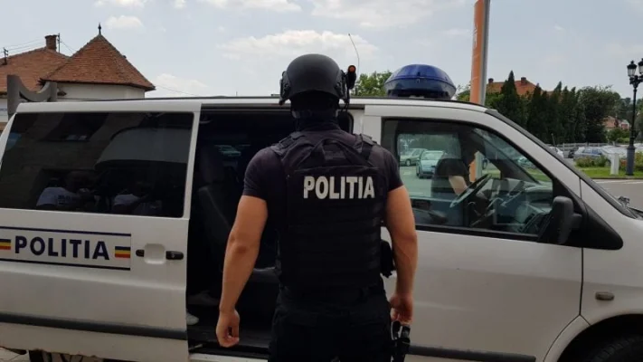 Un ofițer de poliție de la Brigada de Operațiuni Speciale Pitești este acuzat de șantajarea directorului general al unui grup farmaceutic / Ca să își demonstreze puterea și influența, ar fi divulgat informații nedestinate publicității din trei dosare penale