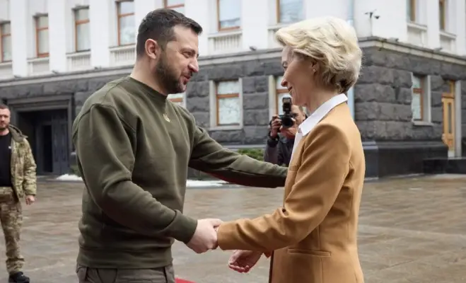 Zelenski promite o lege care va asigura independenţa instituţiilor anticorupţie, după ce Ursula von der Leyen şi alţi politicieni europeni îl avertizează în legătură cu legislaţia controversată ce pune în pericol ambiţiile ţării pentru aderarea la UE