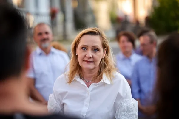 Lasconi, după decizia CCR de interzicere a lui Georgescu: „Trebuie să răspundă penal pentru toate grozăviile de care este acuzat”