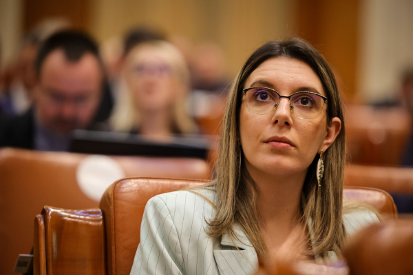 VIDEO Diana Buzoianu, declarație uluitoare la preluarea mandatului: Să redefinim patriotismul de secol XXI ca fiind legat de protecţia mediului