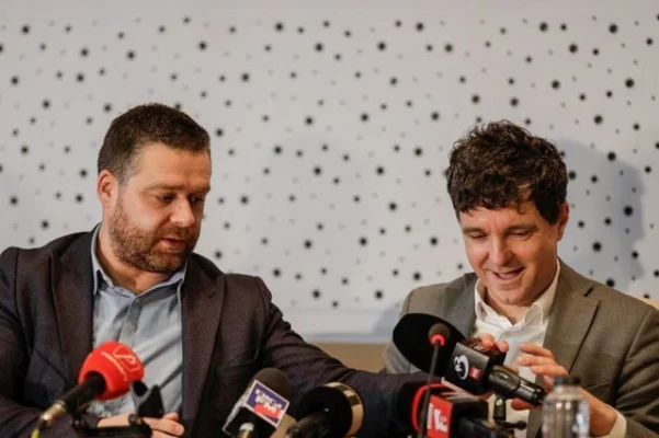 Ciucu: Dacă voi candida vreodată la Primăria Capitalei, am nevoie ca oamenii să mă voteze pentru mine, nu pentru că a spus-o preşedintele României. Nu aş vrea să fiu ales pentru că mă ascund după pantaloni domniei sale, cum mulţi alţii au tendinţa să facă