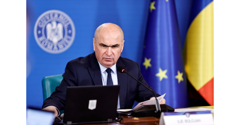 Jurnalist: „Bolojan este victima unei lucraturi pesediste. Va mai avea din astea, ii urez sa aiba nervii tari”