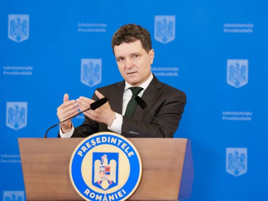 Ce șanse are Nicușor Dan să strunească serviciile secrete?