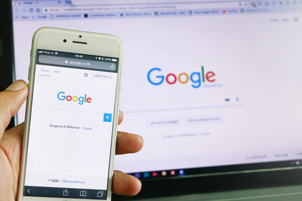 O țară importantă din Europa vrea să oblige Google să afișeze diferit rezultatele motorului său de căutare