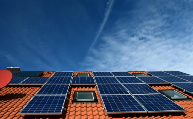 Asociaţia Prosumatorilor solicită menţinerea cotei de 9% la TVA pentru sistemele fotovoltaice şi baterii de stocare
