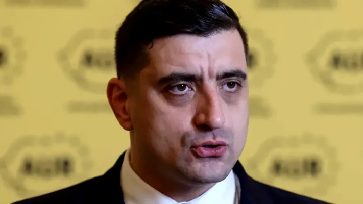 Simion, reacție la alegerea lui Dominic Fritz ca președinte USR: Fără străini în funcții publice