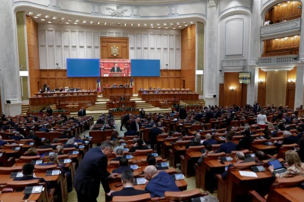 Cine sunt cei mai mari chiulangii din Parlament. Un deputat PNL se află pe primul loc