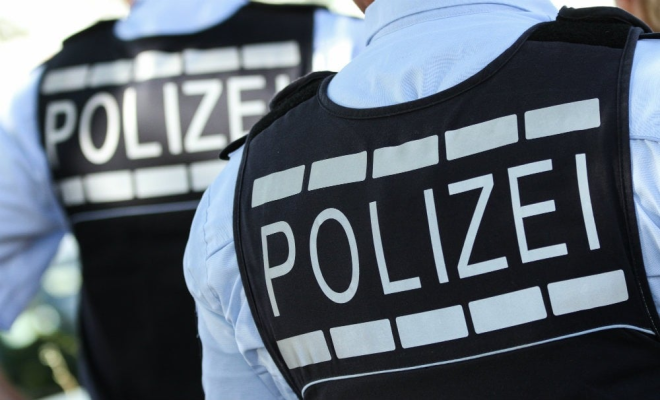 Un bărbat a fost împuşcat mortal de poliţie lângă Stuttgart după ce a deschis focul asupra trecătorilor