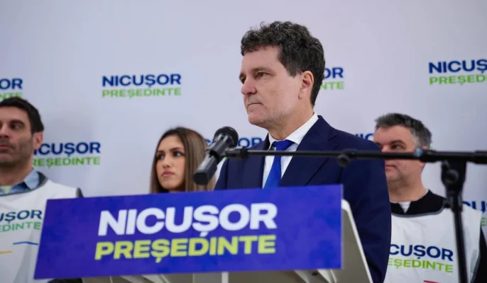 Scrisoare deschisă în favoarea lui Nicușor Dan, semnată de zeci de intelectuali români: „O alegere lucidă în fața unui pericol real”