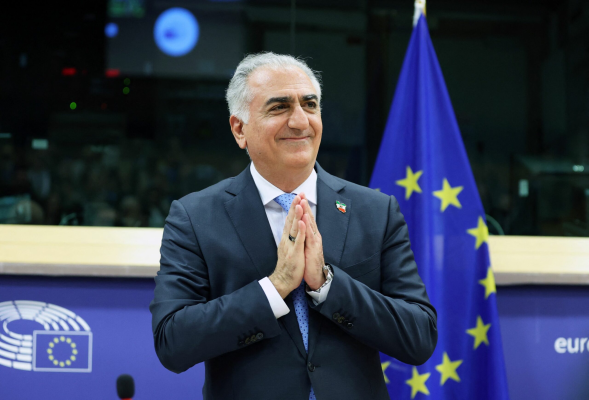 Reza Pahlavi și-a declarat deschiderea de a conduce Iranul într-o tranziție spre democrație