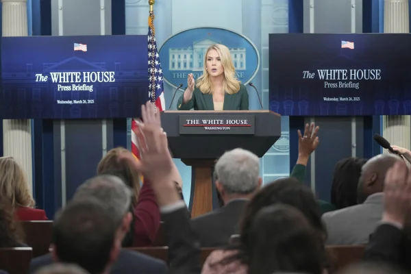 Trump va aplica taxe vamale pentru toate mașinile care nu sunt fabricate în SUA
