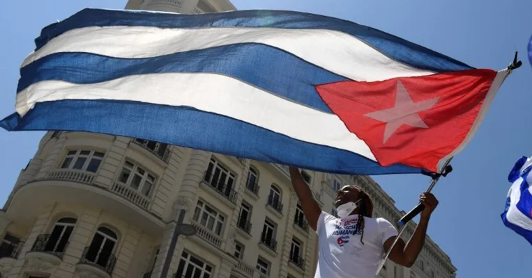 Preşedintele Trump impune din nou o linie dură în politica americană faţă de Cuba / Se instituție o interdicție privind turismul din SUA în Cuba și se menține embargoul economic asupra insulei