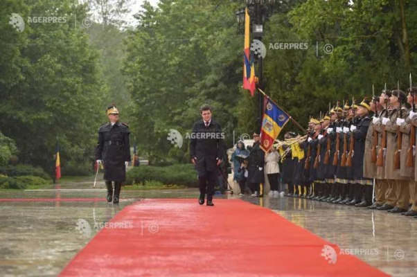 Nicușor Dan își începe mandatul de șef al statului