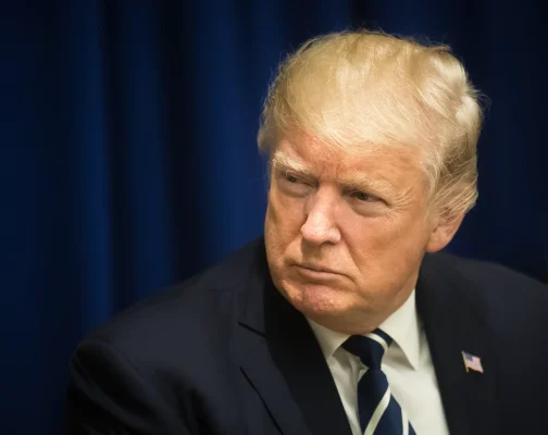Trump șochează din nou. O influenceriță fără rezidențiat, propusă șefă a sănătății publice