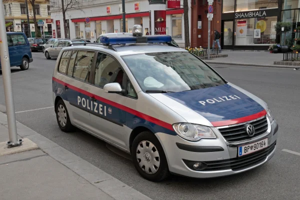 Cel puțin opt persoane, ucise într-un ATAC armat într-o școală din Graz, Austria