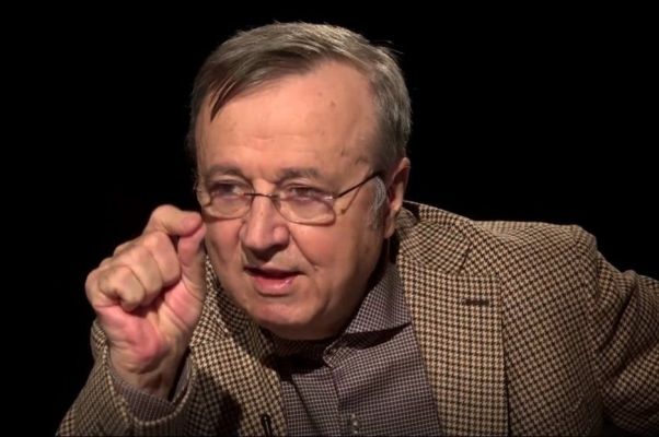 Ion Cristoiu: „Guvern nou, năravuri vechi. Nu s-a schimbat nimic, în afară de faptul că-i un guvern mai prost decât toate guvernele de coaliție post-decembriste”