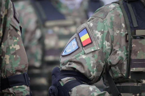 Program de guvernare/Apărare: Creşterea cheltuielilor şi investiţiilor până la 5% din PIB, în contextul actual de securitate