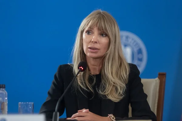 Victoria Stoiciu: Nicușor Dan trebuie susținut ferm