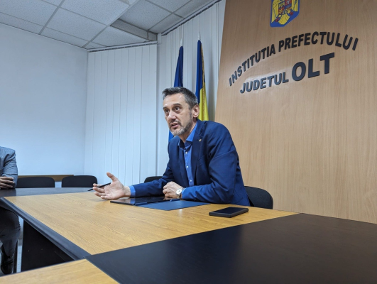 Primarul Slatinei anunţă că va protesta în faţa Guvernului, alături de alţi aleşi, dacă nu i se vor finanţa străzile începute în municipiu: Să vină Bolojan, Cseke Attila, să le explice slătinenilor cum conservi o stradă decopertată