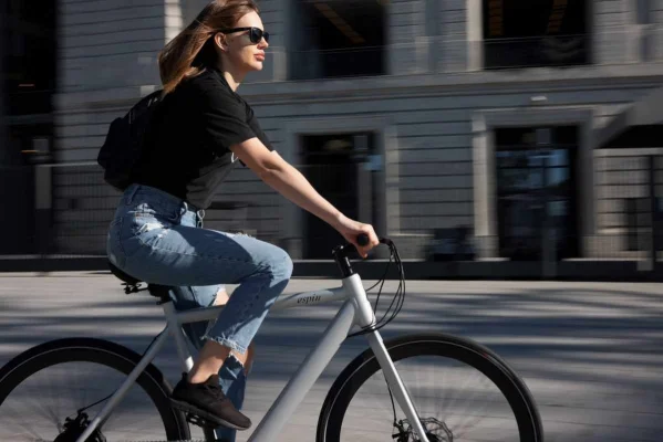 Premierul Nicolae Ciucă: Traseele de cicloturism vor permite României să contribuie la reconfigurarea reţelei europene de trasee EuroVelo