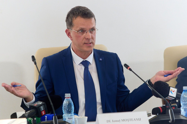 Ionuţ Moşteanu, ministrul Apărării Naţionale: O armată bună trebuie să fie o armată de profesionişti, dublată de o rezervă, ca în toate ţările NATO