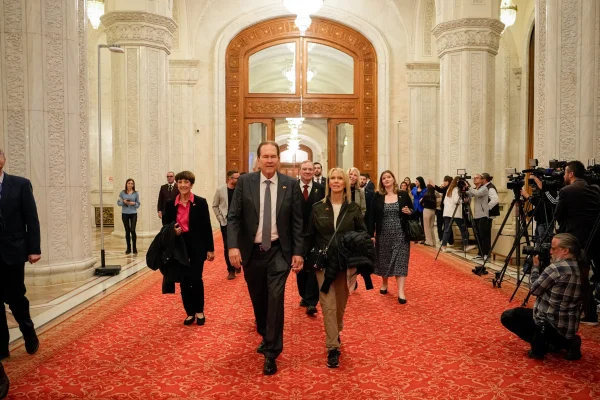 Guvern: Delegația Congresului SUA, mesaje de susținere pentru aderarea României la Programul Visa Waiver