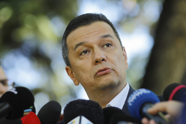 Reducerea subvențiilor partidelor, motiv de dispută în coaliție. Parlamentarii USR se laudă că au propus măsura, Grindeanu îi acuză de plagiat